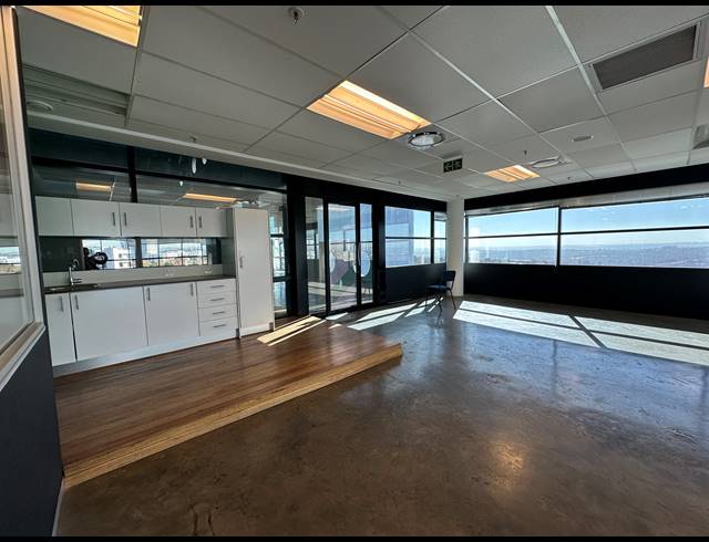 492M² OFFICE TO LET IN SANDTON CENTRAL